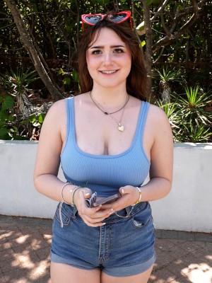 Lilibet Saunders porn star