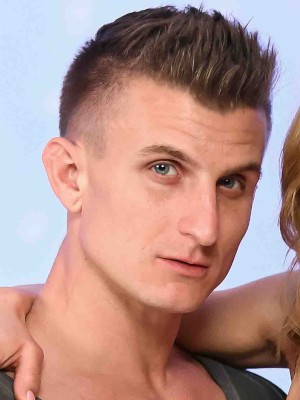 Oliver Faze porn star