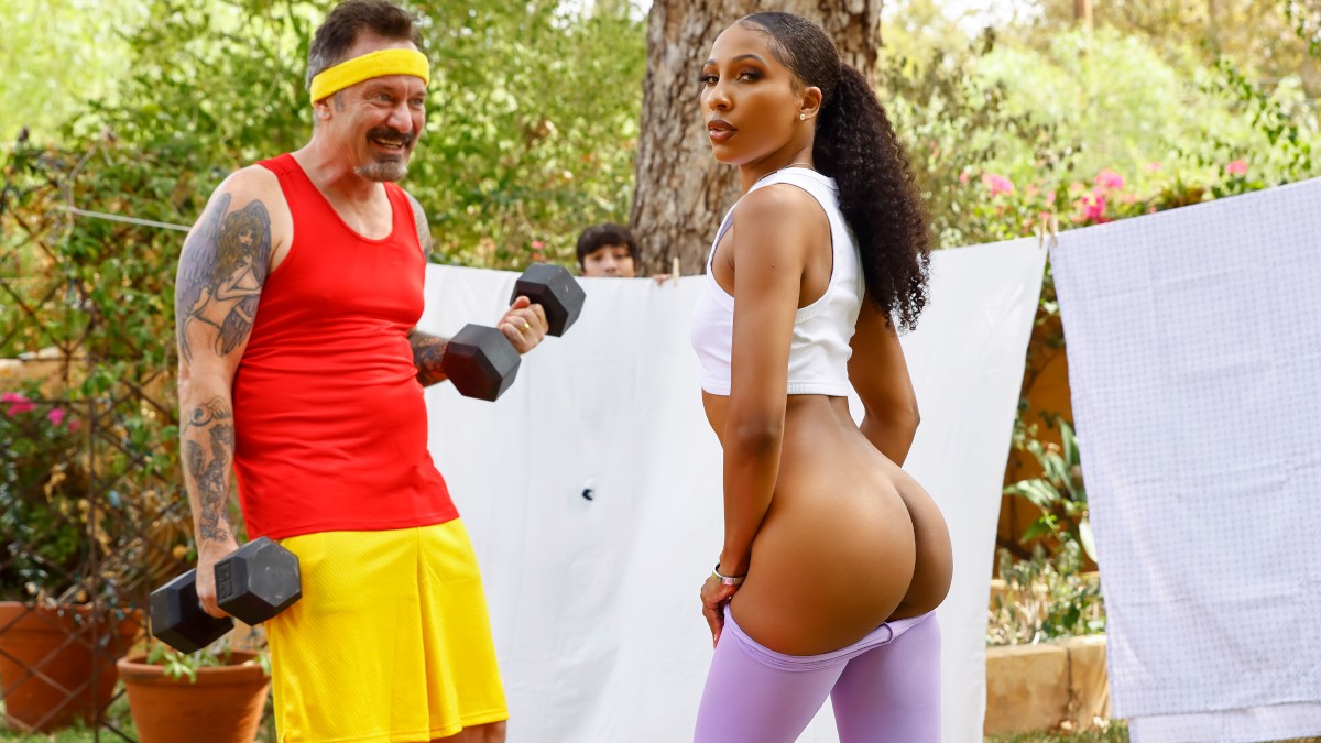 MILF Workout Teases Pervy Neighbor