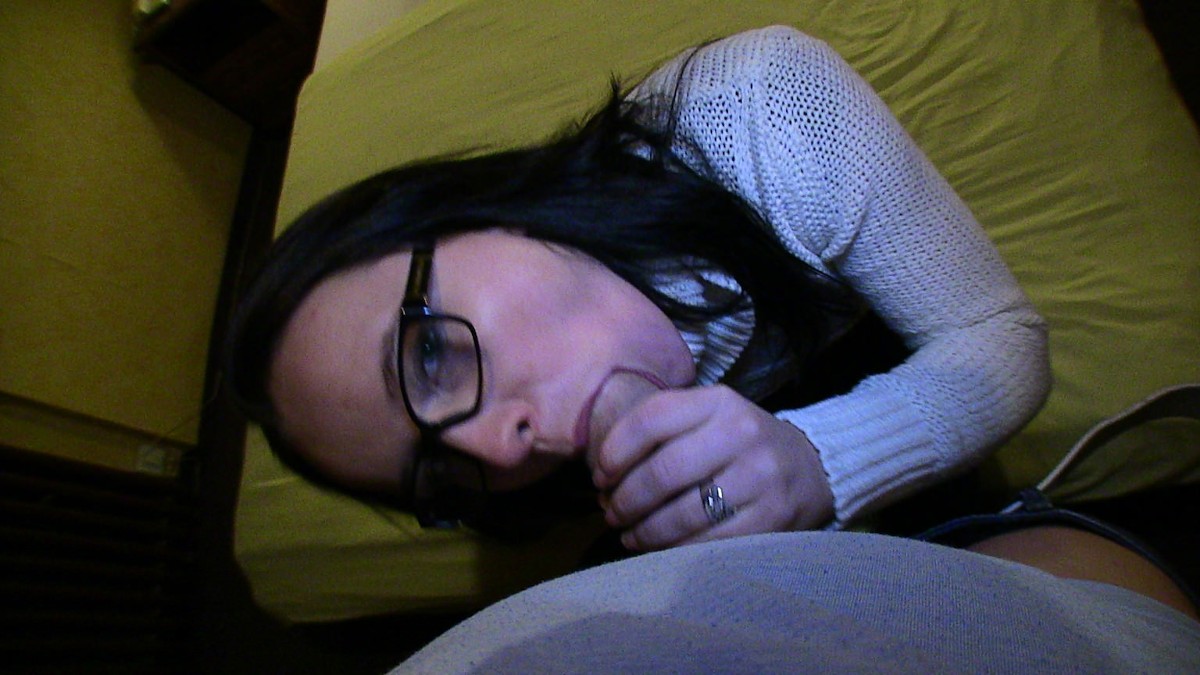 Stranger Gives Stranded Hottie a Ride on His Thick Dick