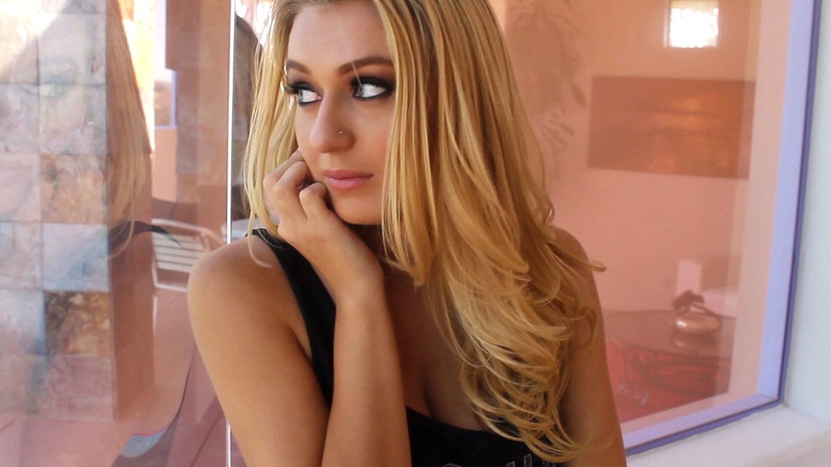 Play with My Cam and Pussy