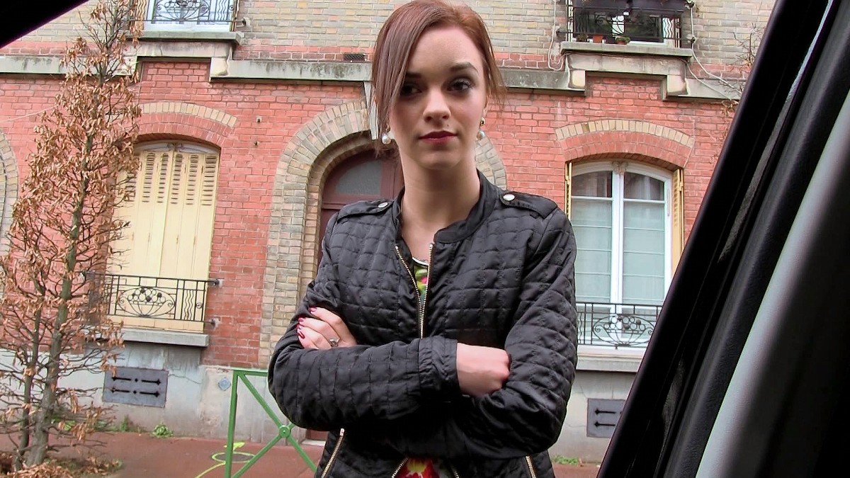 Horny French Amateur Car Sex