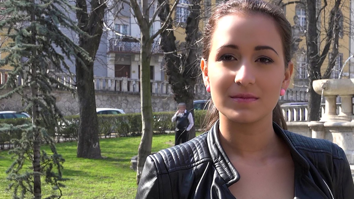 Hot Brunette Sucks Dick