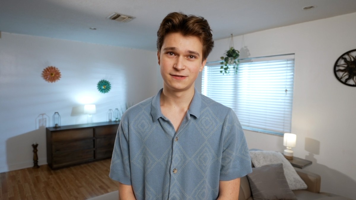 Fucking My Roommate For The First Time