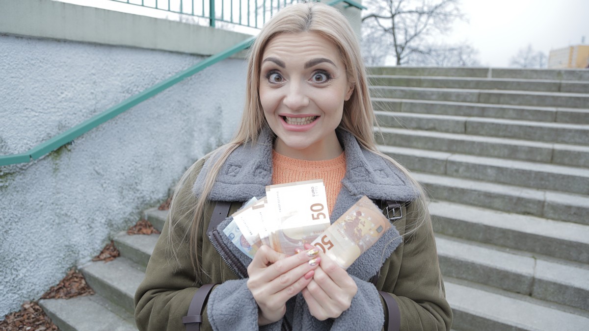 Hot Russian Shows Her Deepest Love