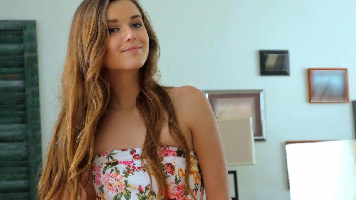 Spinner Gets Pussy Fucked