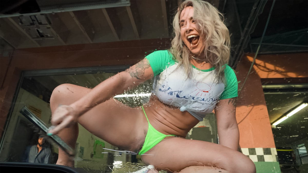 Squeegee Squirt