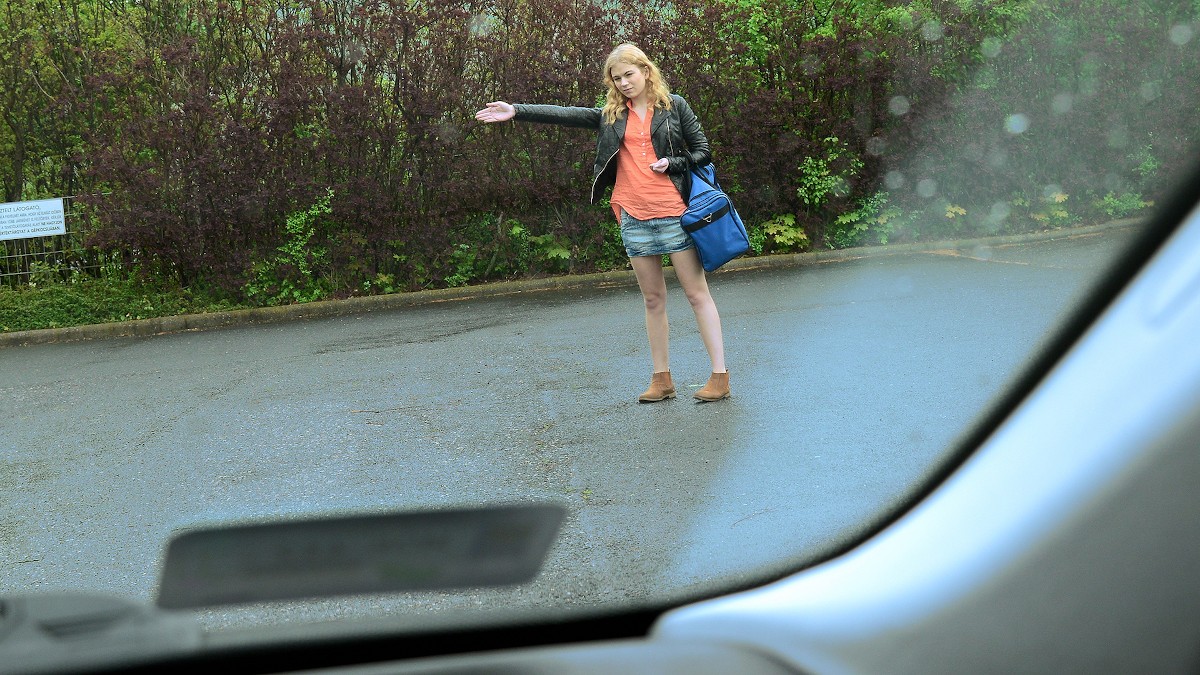 Russian Teen Gives Great Head