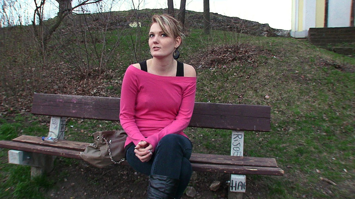 With No Money to Pay a Fake Fine, Cutie Gets a Dick in the Mouth