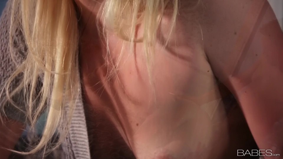 Zoey Paige and Kris Slater: Blonde Couple with Piercings - Deep Throat, Doggystyle, and Pussy Licking