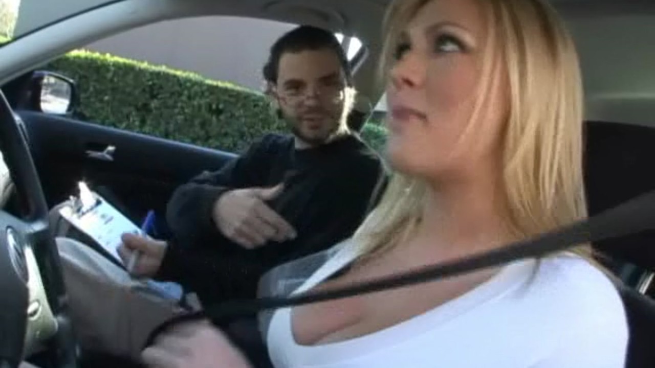 Victoria Vonn and Ralph Long in Bad driver but great fuck! episode