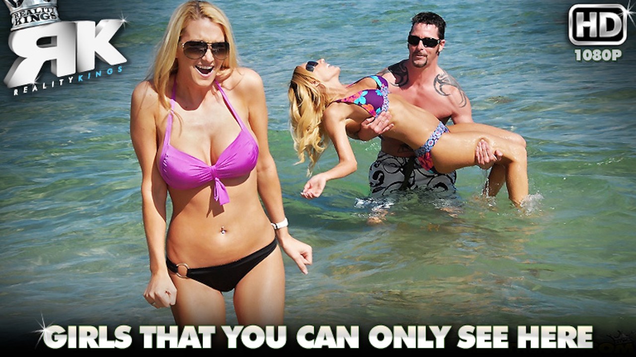 Between The Tits with Toni, Blake Rose, Jack Vegas in Milf Hunter by Reality Kings