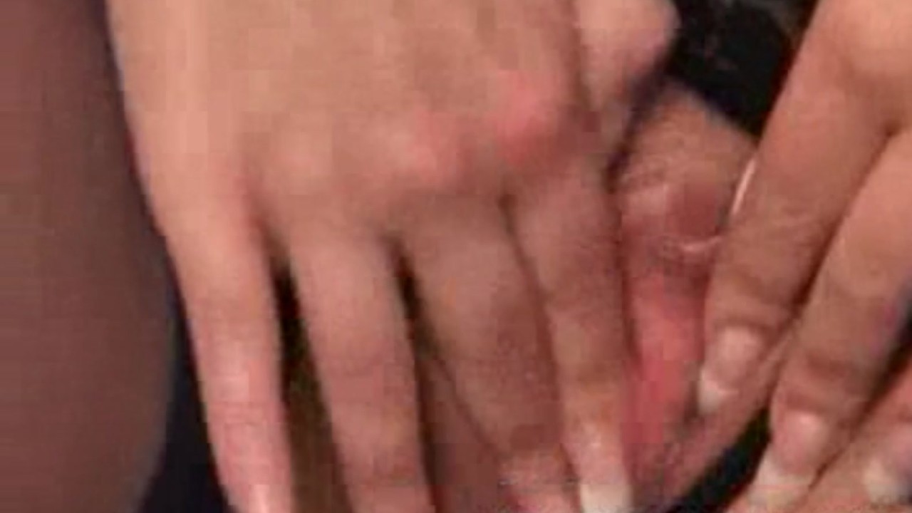 Tori in Three Deep episode
