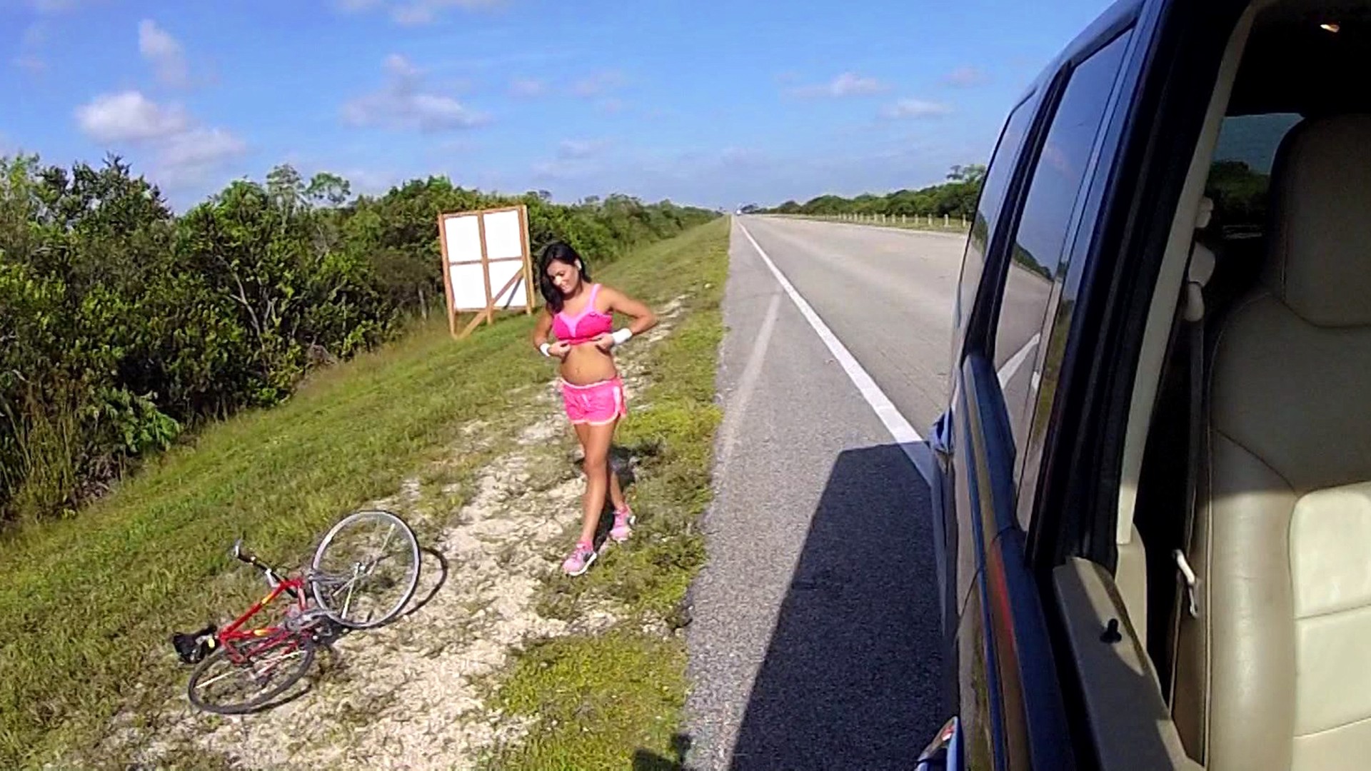 Road Head From a Stranded Latina 4