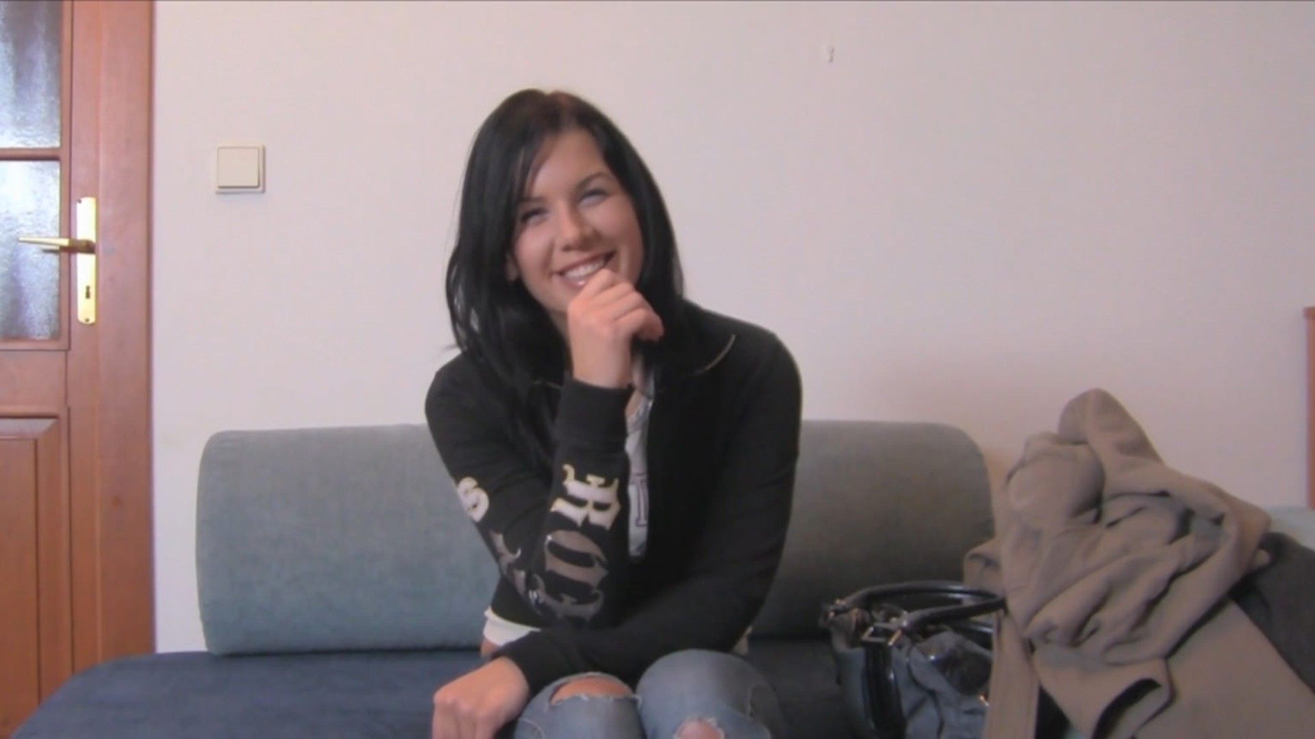 Perfect Hottie Gets a Thick Facial