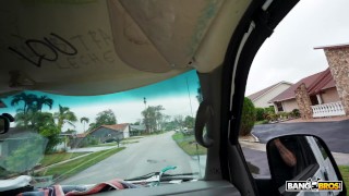 Candy Lane and Mazee the Goat in Lost In A Mazee episode