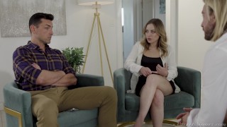Anna Claire Clouds and Ryan Mclane in The Sex Therapist 7 - Hot & Spicy Session episode