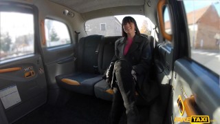 Alyson Thor in Horny Deepthroating Italian Babe episode