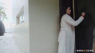 Valentina Nappi and Jordi El Nino Polla in Imaginary Fuck Friend episode