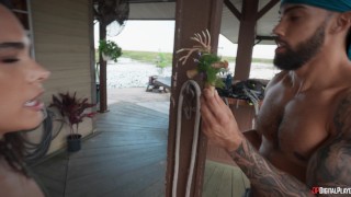 Lucy Foxx and Ivy Ireland and James Angel in Swamped episode