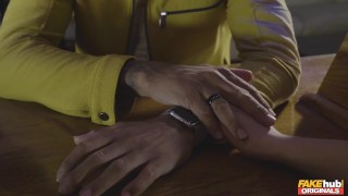 Jennifer Keelings and Shi Official and Luke Hardy and John Bishop in Fake Pub: Bonus Opportunities episode