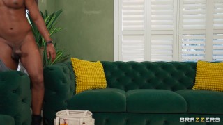 Jennifer White and Peter Fitzwell and Dickdealer Don in Electrifying a Bored Housewife episode