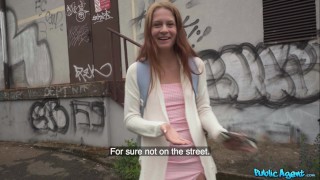 Jesie Rose and Martin Gun in I need to get to College episode