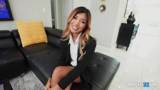 Clara Trinity in I'm a Morning Person episode