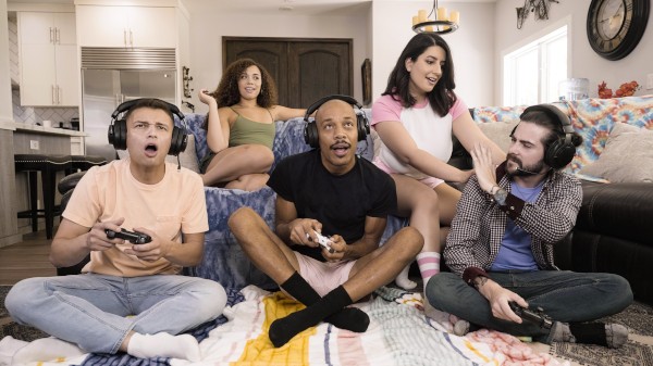 Fucking With The Gamers Porn Photo with Johnny Love, Dwayne Foxxx, Willow Ryder, Sarah Arabic naked