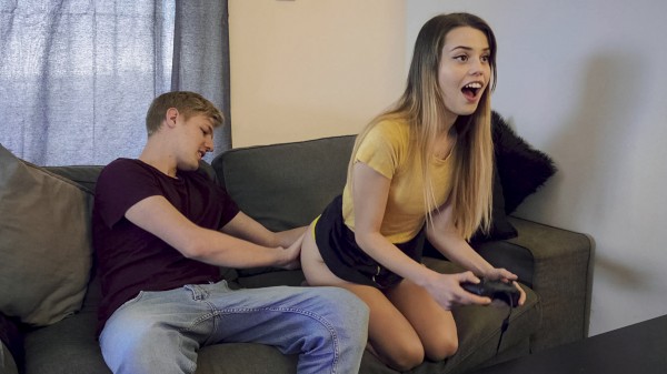 Cute Gamer Girl Gets Creampied By Her Boyfriend Porn Photo with Jamie Young naked