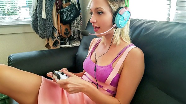 Gamer Babe Plays With Cock